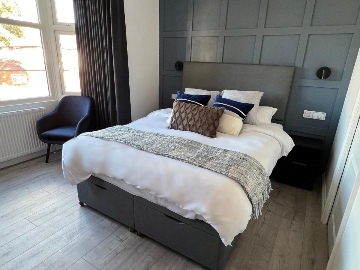 United Home B&B Селфорд Екстер'єр фото