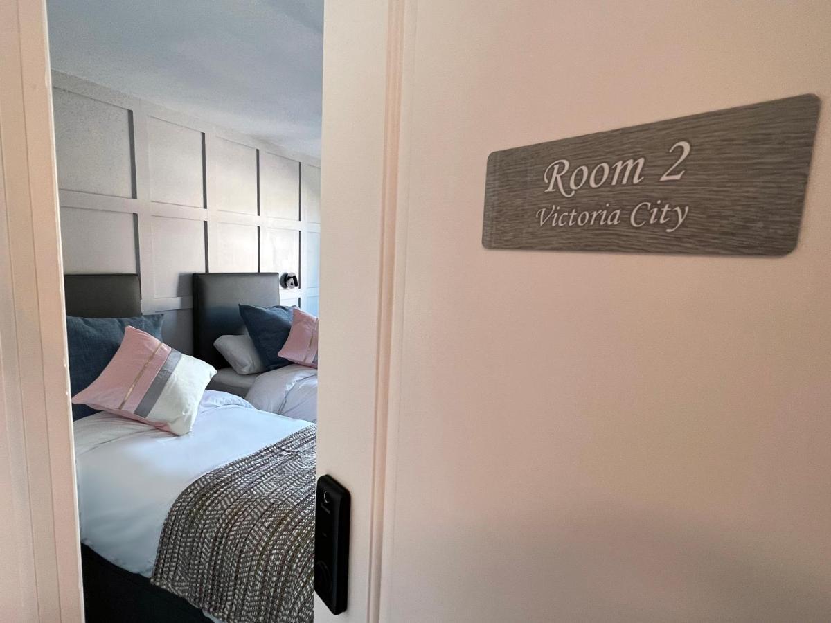 United Home B&B Селфорд Екстер'єр фото