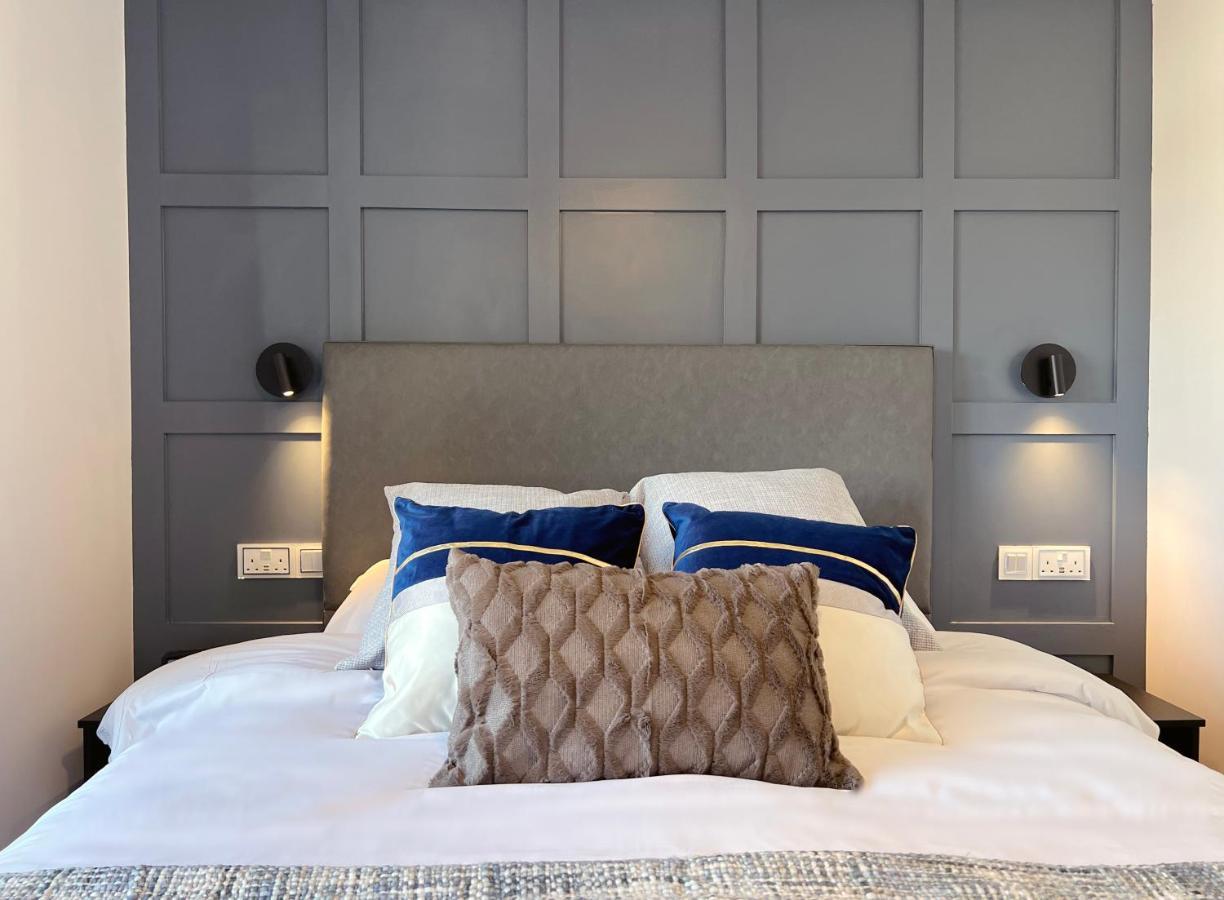 United Home B&B Селфорд Екстер'єр фото